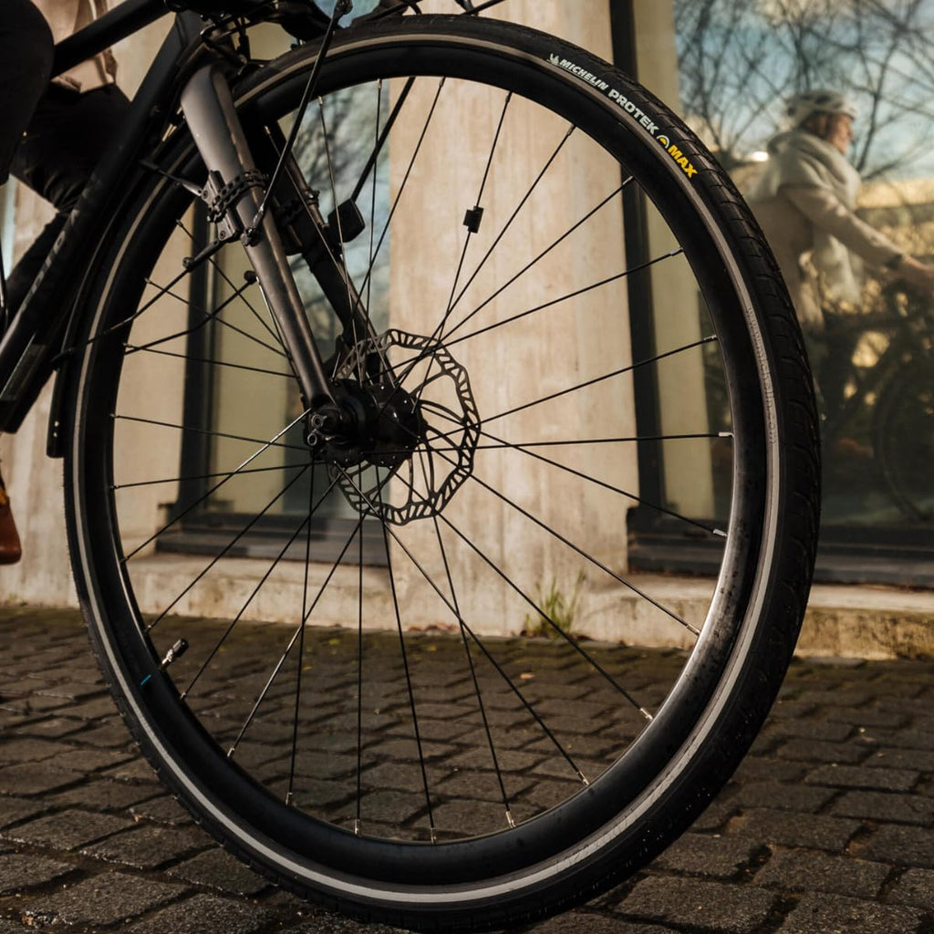 Bike Tires with Reflective Strip B878872